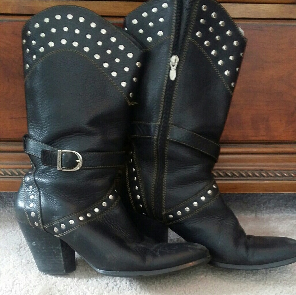 Women's boots